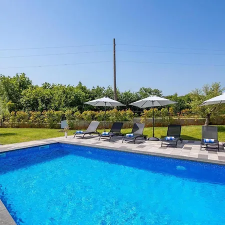 Ante Holiday home