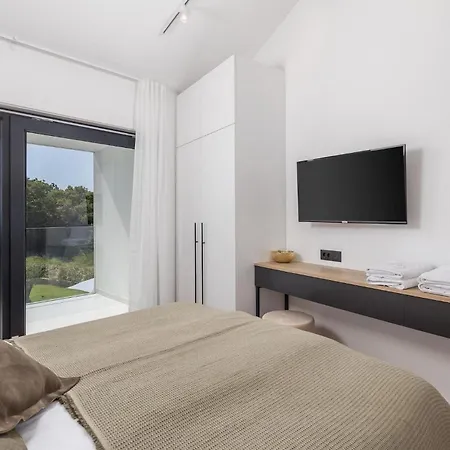 Ante Holiday home